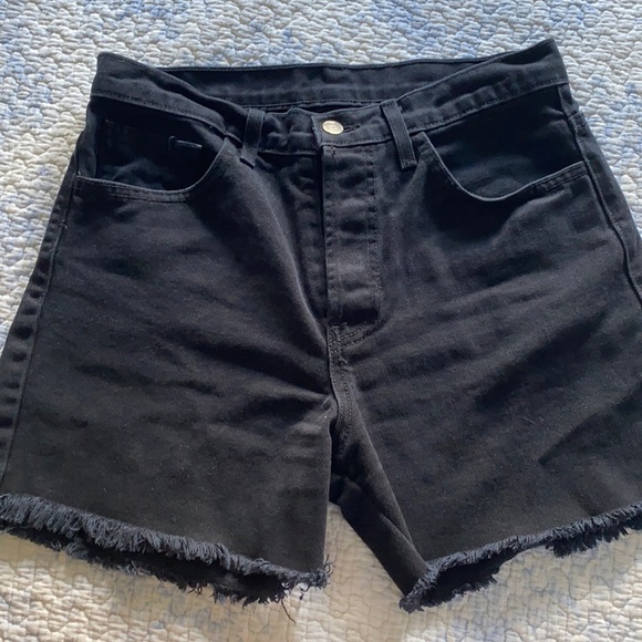 Brandy Melville Pants - Black brandy Melville denim cutoffs